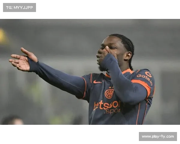 国米3-2绝杀尤文，蓝黑军团豪取联赛六连胜巩固榜首位置